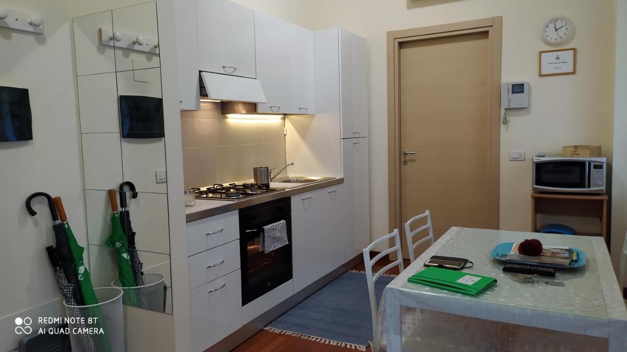 Zara Cosy & Cheap Apt - Easy Parking Apartment Milan Exterior photo